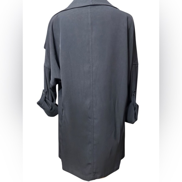 MAX STUDIO Open Front Draped Long Twill Coat in Black 🖤 Size Small
NWT - Picture 6 of 15